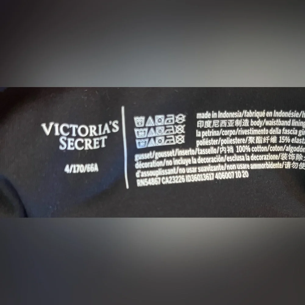 Victoria’s Secret incredible essential leggings Sz 4 - Picture 7 of 7
